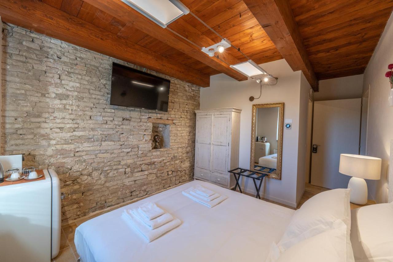 Porta Gemina History Lodge Urbisaglia 外观 照片